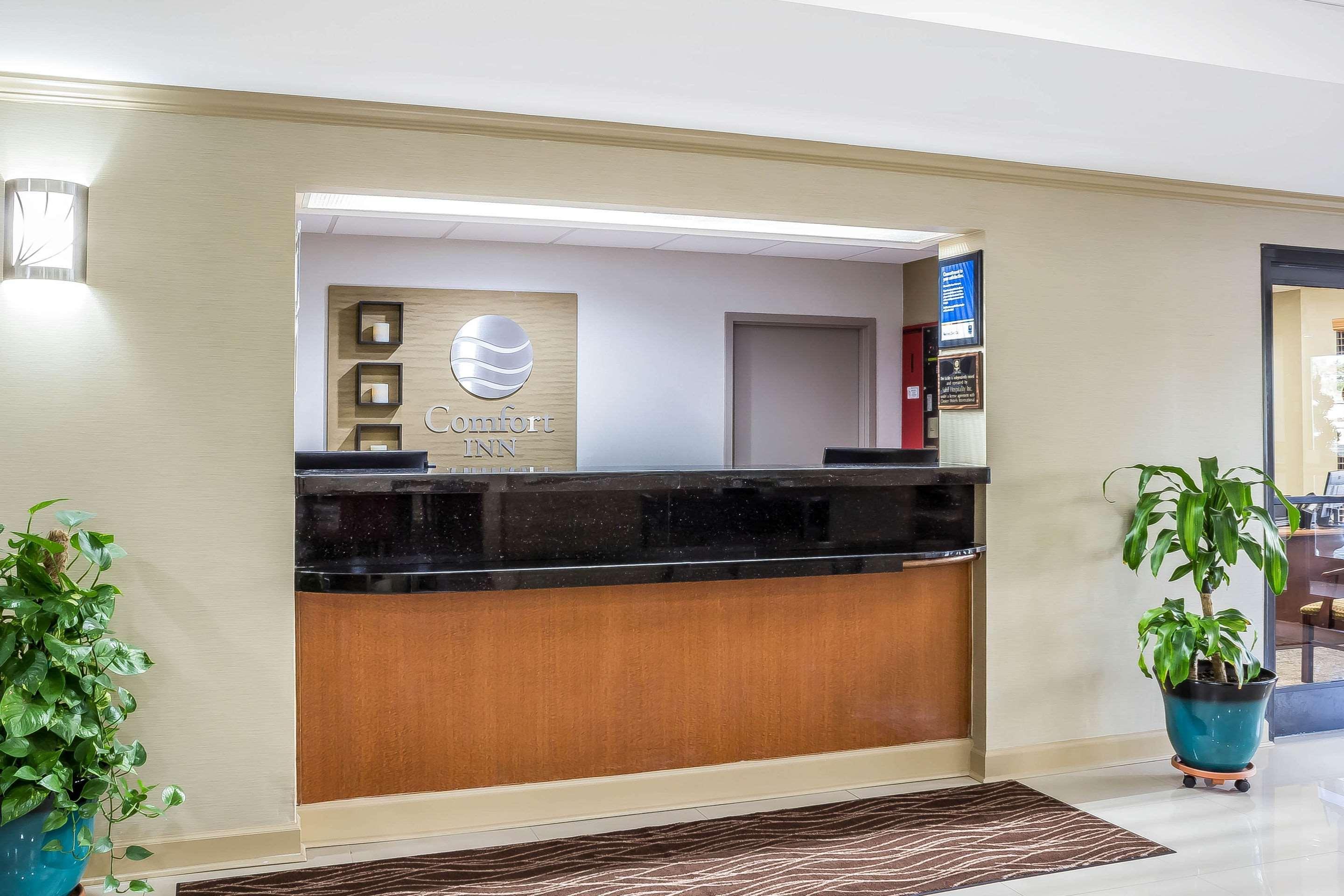 Comfort Inn Greensboro - Kernersville Exterior photo