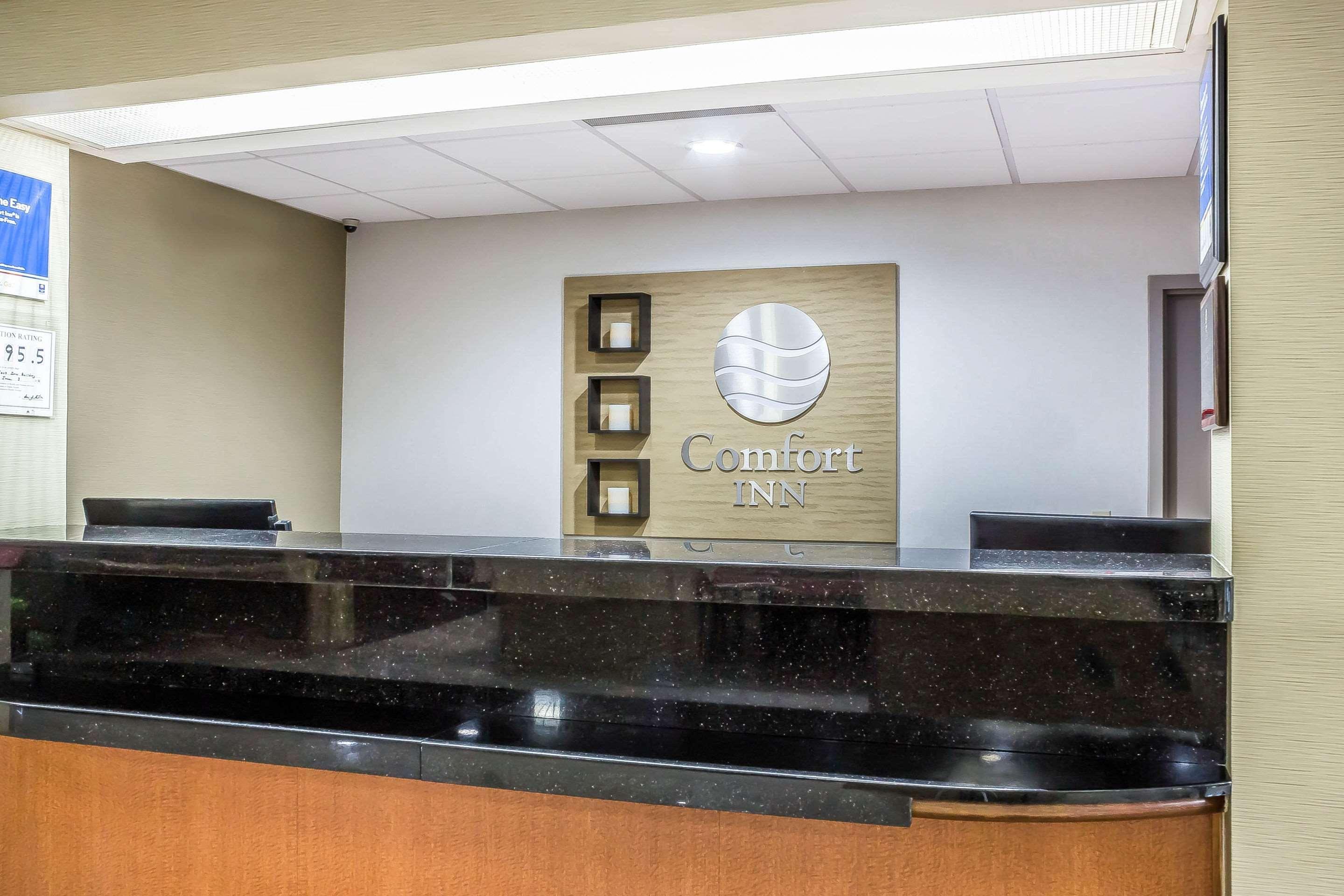 Comfort Inn Greensboro - Kernersville Exterior photo