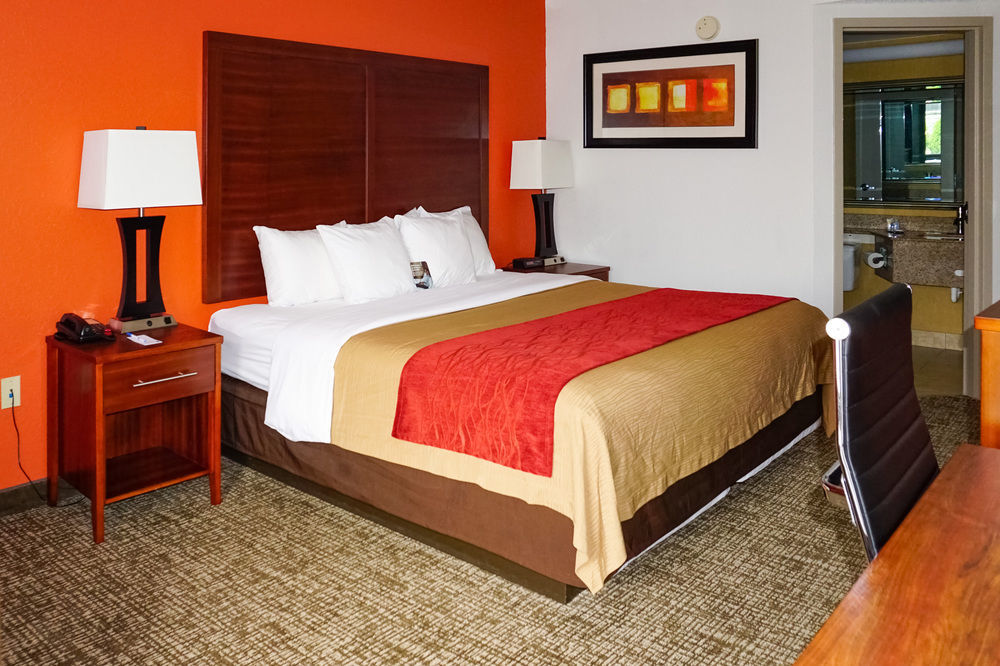 Comfort Inn Greensboro - Kernersville Exterior photo